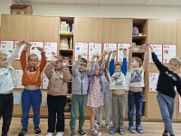Baltijos kelias vaikų darbeliuose
