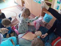 Edukacija apie gydytojo darbą