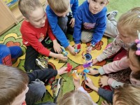 Edukacinė STEAM veikla „Kaip gimsta Babaužiukai?“