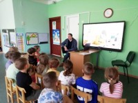 Edukacinė valandėlė apie pinigus