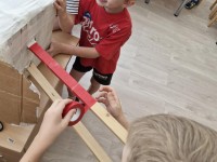 Jau gandrų lagaminai pilni debesų