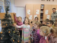 Kalėdinių žaisliukų parodėlė