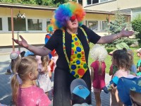 Klounai ,,Šermukšnėlėje"