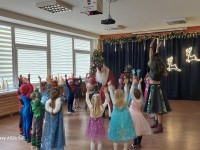 Linksmybės su Kalėdų Seneliu