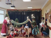 Linksmybės su Kalėdų Seneliu