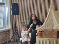 Monospektaklis - žaidimas ,,Ežio vertas pašnekovas"