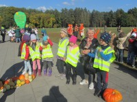 Oranžinė šypsena Vingio parke