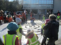Oranžinė šypsena Vingio parke