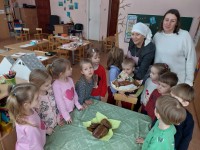 Šiandien darželyje gardžiai kvepėjo Agotos duonelė