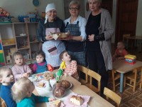 Šiandien darželyje gardžiai kvepėjo Agotos duonelė