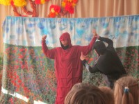 SVEČIUOSE "DRAKONIUKO TEATRAS"