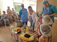 Sveikuoliškas "Šermukšniukų" limonadas