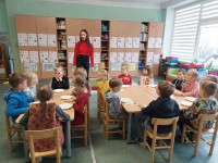 Virė, virė košę „Šermukšnėlės“ vaikai atsilošę!